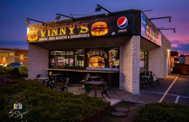 Vinnys Smokin’ Good Burgers & Sandwhiches